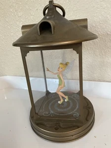 VINTAGE 2005 DISNEY TINKERBELL HALLMARK ANDENKEN LATERNE SPIELUHR - Bild 1 von 4