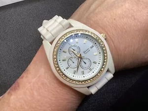 Geneva Platinum White Women's Quartz Watch With Rhinestones & Silicon Band 9603 - Picture 1 of 11