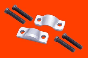 GM 14 Bolt 10.5 Axle 1350 and 1410 Yoke Girdles with low profile hardware - Bild 1 von 3