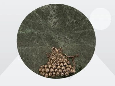 Godlinger Silver Art Co 10 дюймов Круглая Зеленая Мраморная Сырная Доска с Виноградным Кластером Винтажная - Изображение 1 из 4