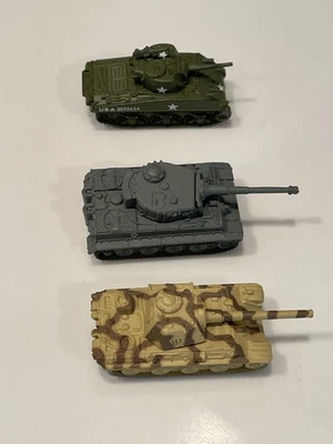3 máquinas Golob Mico tanques militares da Segunda Guerra Mundial Sherman Tiger Panther - Imagem 1 de 4
