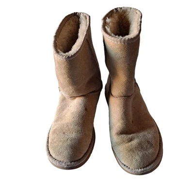 Uggs Australia Womens Gray Sheep Skin Ankle Boots - W6  - Image 1 of 4