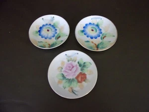 Pico China Set Of Three Small Vintage Wall Hanging Hand Painted Floral Plates - Picture 1 of 6