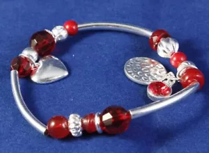 Avon setiment red bracelet love beaded boxed costume jewellery fashion new - Picture 1 of 1