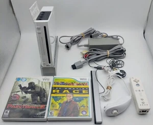 Consola Nintendo Wii con Mando + Todos los Cables + Soporte 2 Juegos RVL-001 Gamecube - Imagen 1 de 5