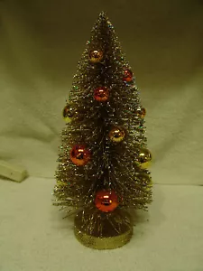 LARGE FABULOUS BOTTLE BRUSH SPARKLY CHRISTMAS/HALOWEEN TREE GOLD WITH BULBS - Picture 1 of 1