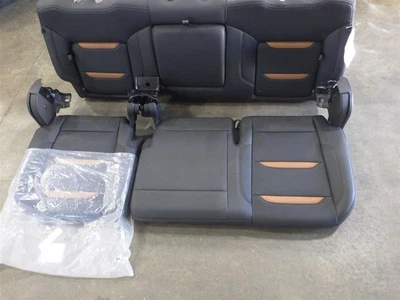 Заднее сиденье с подогревом Gmc Sierra 1500 Pickup 2024 кожа черное 7803731 9484 - Изображение 1 из 4