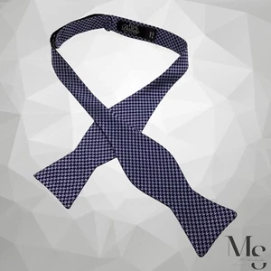 FINE AND DANDY Purple Houndstooth Adjustable Silk Self Bow Tie USA W: 2.5" EX CD - Picture 1 of 4