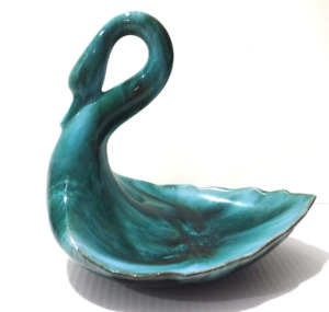 Vintage Blue Mountain Drip Glaze Pottery Swan Candy Dish Green 8 In.X 8 In.X4In.