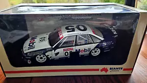 BIANTE 1/18 VR COMMODRE 1996 BATHURST 1000 PETER BROCK/ TOMAS MEZERA - Picture 1 of 2