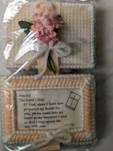 Vintage Pink Crochet Days Of The Week Home Chores Motivational Calendar Tradwife - Picture 1 of 7