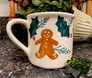 Vintage HARTSTONE Pottery GINGERBREAD HOLLY 14 oz Mug 1982 Disc ~ PRISTINE! - Picture 1 of 6