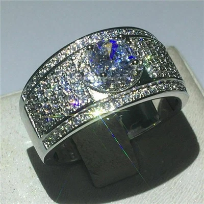 Anillo de compromiso de boda de oro blanco de 14 k con halo de diamantes creado en laboratorio de 1,90 quilates para hombre Foto 1 de 4