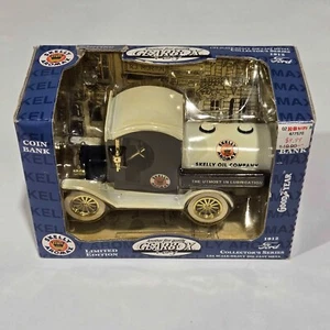 GEARBOX LIMITED EDITION 1:24 SCALE 1912 FORD TANKER SKELLY DIE CAST MODEL CAR - Picture 1 of 6