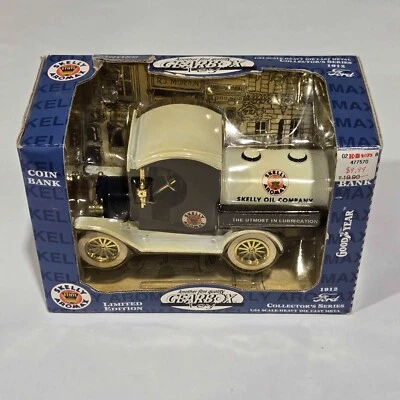 GEARBOX LIMITED EDITION 1:24 SCALE 1912 FORD TANKER SKELLY DIE CAST MODEL CAR - Image 1 of 4