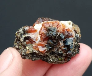 Andradit Granat aus Belutschistan Pakistan. - Bild 1 von 9