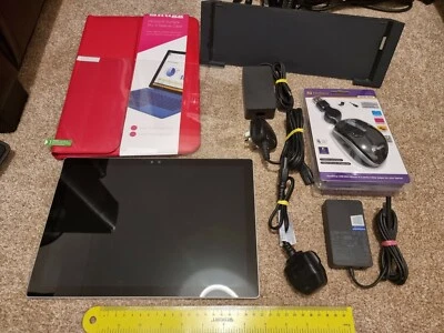 MICROSOFT SURFACE PRO 4 i5 128GB 4GB Windows 10 Tablet PC DOCKING STATION BUNDLE - Image 1 of 4