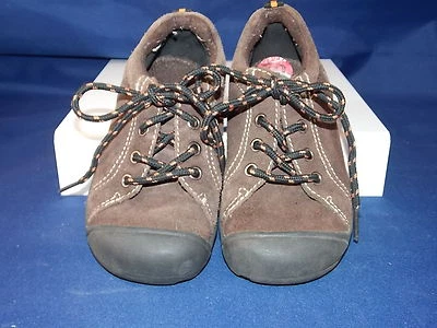 Osh Kosh Niños Niño 10 Marrón Gamuza Cuero Con Cordones Oxford Puntera de Goma Resistente  Foto 1 de 4