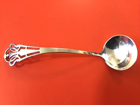 Sterling Sauce Ladle Chippendale Pynchon Lunt Silver Co. 4 1/2” Long NOT SCRAP Cover