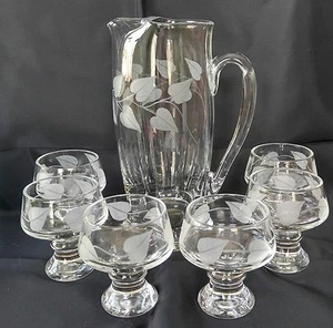 Clear Glass Etched Cocktail Pitcher and 6 Glasses Leaves Vintage Set Beautiful - Picture 1 of 11