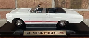 1966 MERCURY CYCLONE GT 1:18 Die-cast White ROAD SIGNATURE LEATHER SERIES - Picture 1 of 12