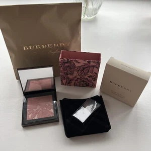 Burberry Blush Palette Completion Enhancing Colour Limited Edition BNIB - Picture 1 of 6
