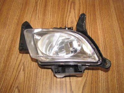 HYUNDAI ELANTRA TOURING WAGON FOG LIGHT RH OEM 2009-2012 PASSENGERS - Image 1 of 2