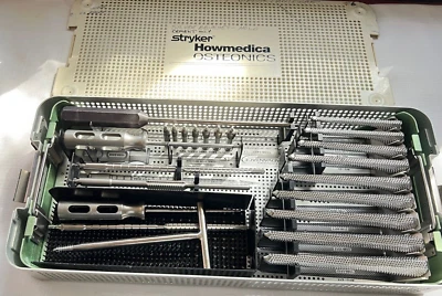 Juego de instrumentos de fractura Stryker Howmedica Osteonics con estuche de transporte Foto 1 de 4