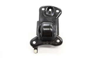 2022 - 2024 VOLKSWAGEN TAOS REAR RIGHT AXLE SHAFT BEARING MOUNT BRACKET OEM - Picture 1 of 10