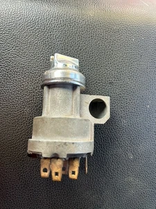 1955-1956 CHEVROLET IGNITION SWITCH  Passenger Car OEM - Picture 1 of 6