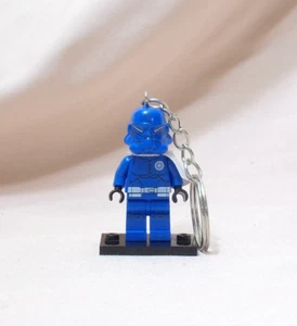 MINIFIGURE KEYCHAIN- Star Wars SPECIAL FROCES CLONE TROOPER Yodas Battalion - Picture 1 of 4