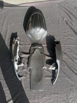 2005 - 2005 Suzuki GSXR 1000 Tail Fairing Complete Carbon Look — 第 1/4 张图片