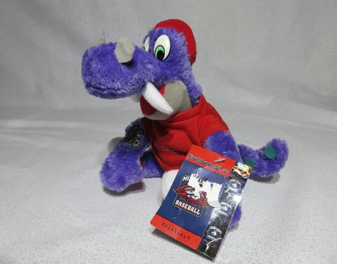 Minor League Baseball Lansing Lugnuts Mascot Big Lug 7" Plush New w/damaged Tag Cover