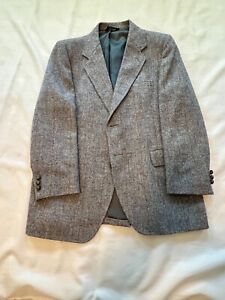 Scottish Wool Herringbone Men's 44 Short Sport Coat-Classic styling