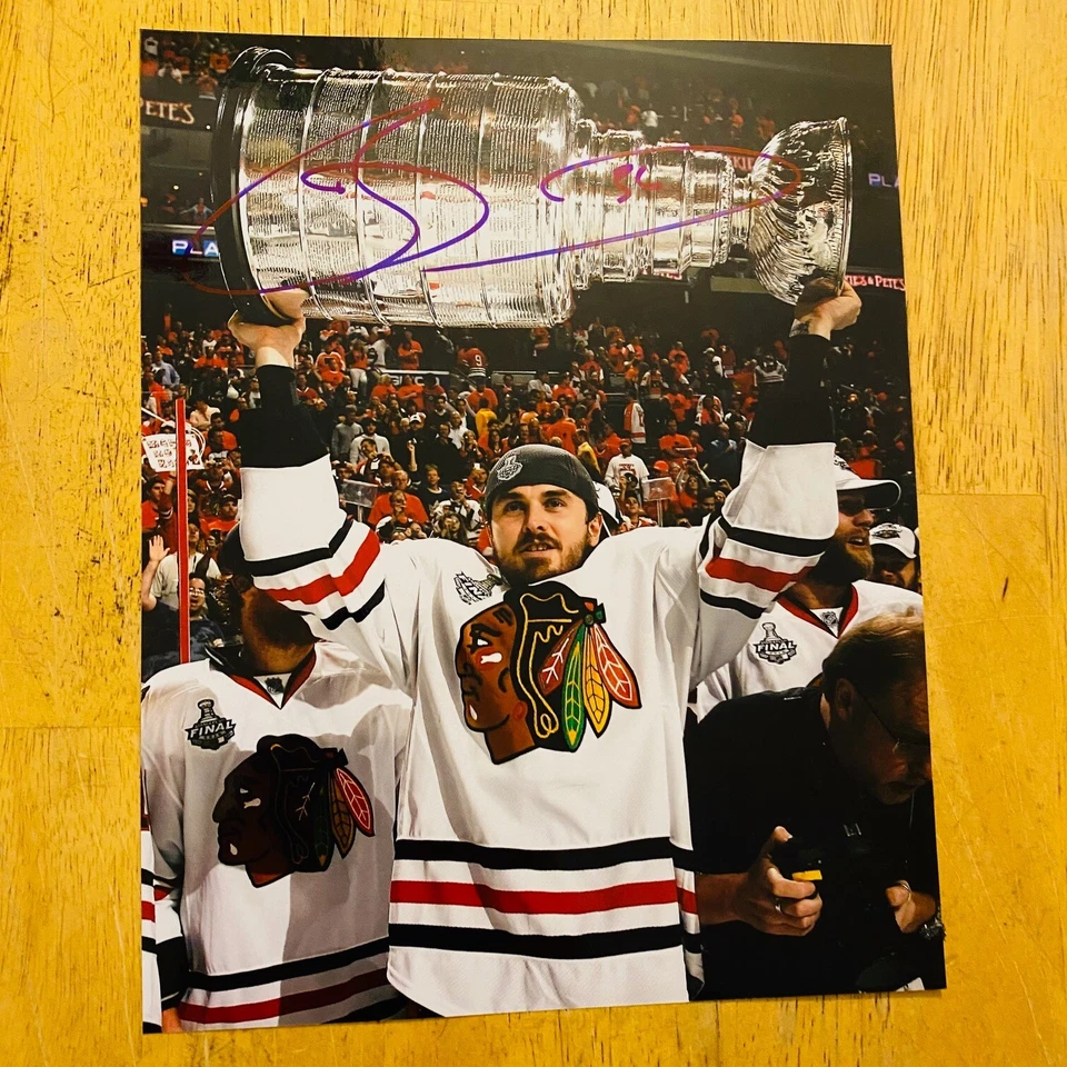 DAVE BOLLAND BLACKHAWKS SIGNED / AUTOGRAPHED 8X10 PHOTO NICE!! - Image 1 of 1