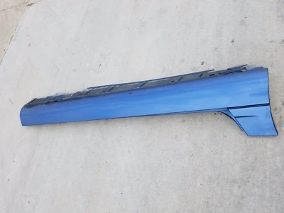 Chrysler Crossfire 2004-2008 faldón lateral derecho pasajero azul Foto 1 de 4