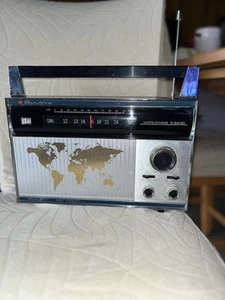 bulova worldwide 5 band solid state 1610 radio - Picture 1 of 17