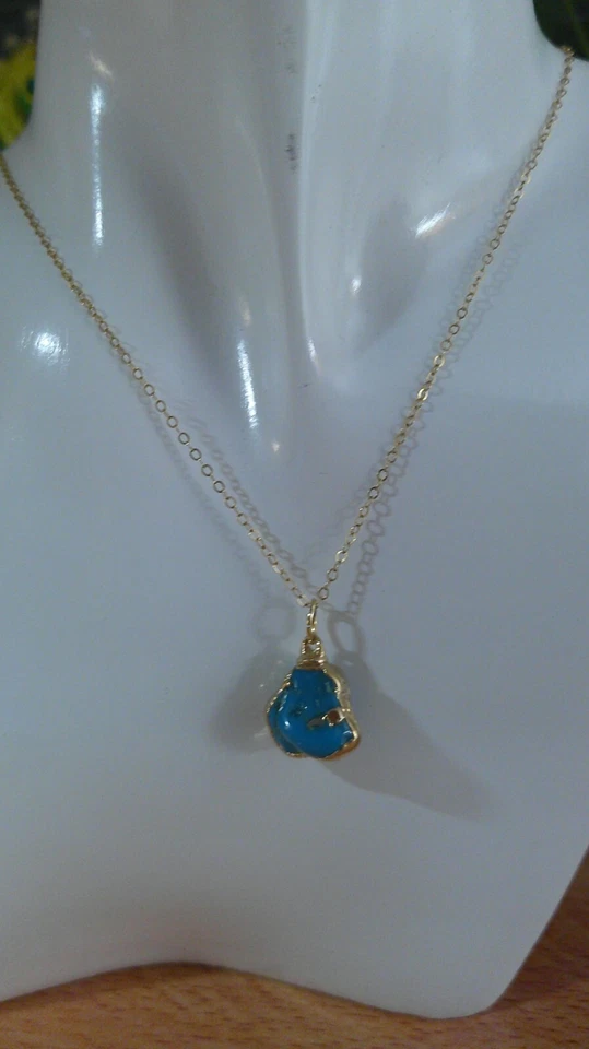 Collar de piedra turquesa real - 1/20 relleno de oro de 12kt, cadena de 16", delicadas gemas Foto 1 de 4