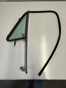 1971-92 Chevrolet GMC G10 G20 Van , LH Vent Window , Tinted  - Picture 1 of 24