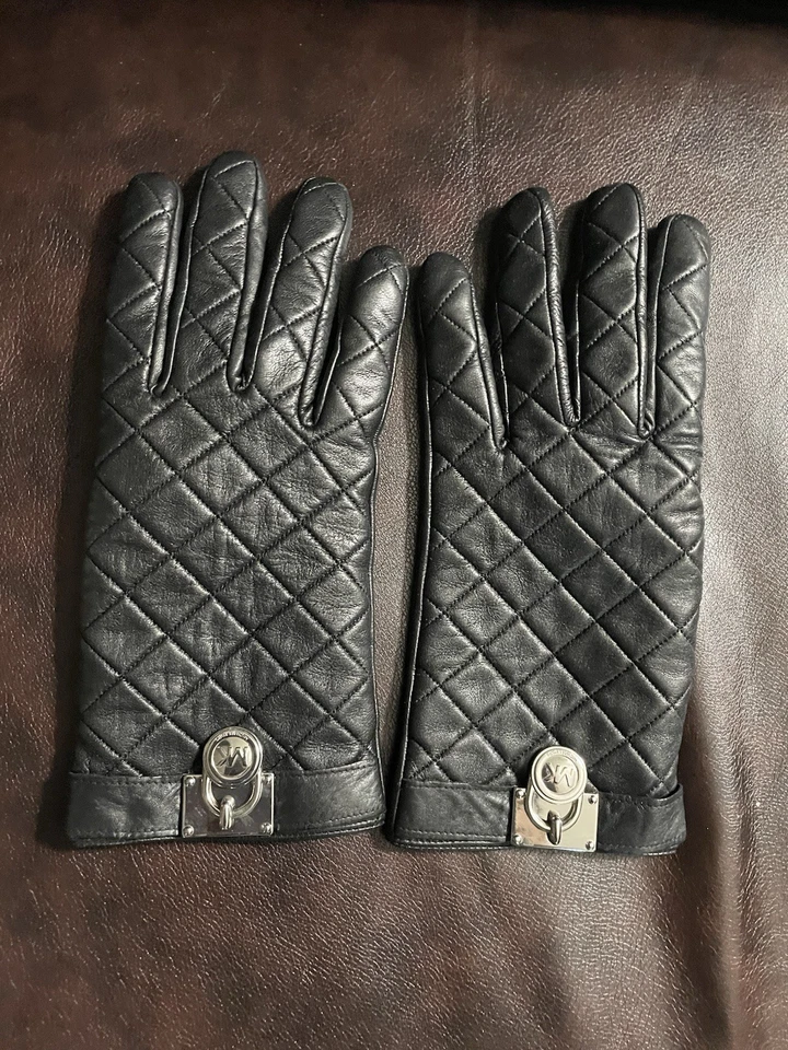 Michael Kors Women’s Black Quilted Leather Tech Gloves Size Medium - Image 1 of 1