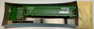 Athearn HO Burlington Northern BN 453412 ACF zylindrischer Trichter grün #1927 - Bild 1 von 2