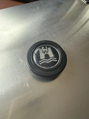 Hupenknopf Schwarz Wolfsburg für VW Käfer Karman VW Bus T1 T2 Lenkrad Momo Hupe - Bild 1 von 4