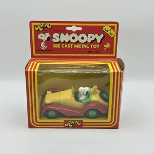 AVIVA SNOOPY DIE CAST METAL TOY CAR NEW MINT IN BOX - Picture 1 of 5