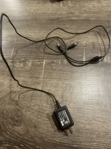 5 V Netzteil für Erzieher Hundehalsband OEM GEO061u-0510 - Bild 1 von 3