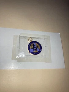 Vintage FreeMason Masonic Charm/Pendant Sun Masonic Secret Society G Gold Toned - Picture 1 of 2