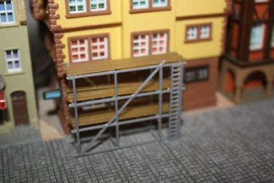 Scaffolding Complete N Gauge 1:160 - Image 1 of 4