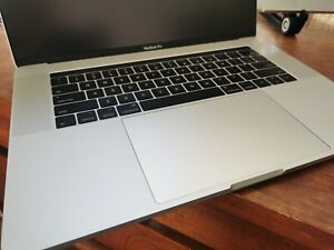 MacBook Pro 15" Touch Bar. i7 2.9 16gb Ram. 4gb Graphics 1TB SSD