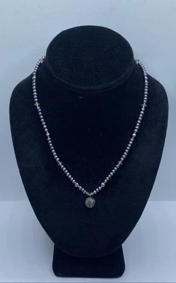 Collar de perlas F.W negras con colgante de concha de abulón de plata de ley 10,8 g Foto 1 de 4