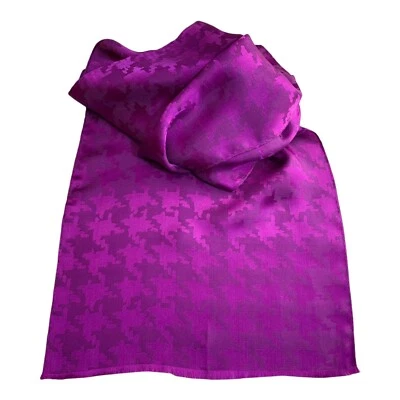 Bufanda de seda vintage Ray Strauss pata de gallo magenta rectángulo años 90 Y2K 10"x58" Foto 1 de 4