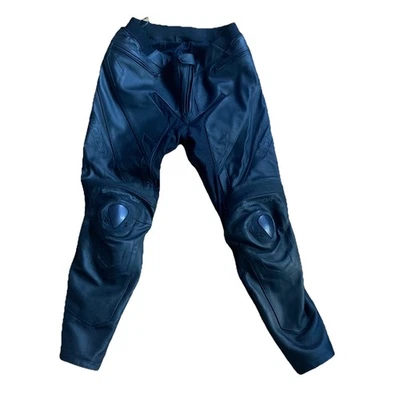 Calça de motociclista masculina de couro Scorpion Exo tamanho XXL almofadas armadura incluída Boa - Imagem 1 de 4
